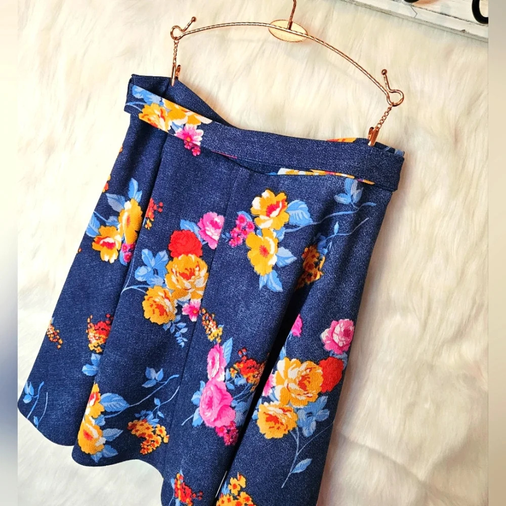 Contenta Vintage Classic Floral Belted Skater Skirt - Picture 5 of 7